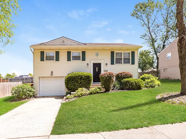 913 N Arapaho St, Independence, MO 64056