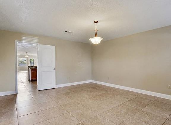 4th image of 6839 Gen Haig St