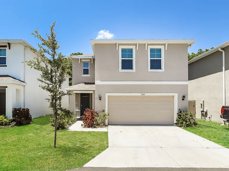 7545 Cypress Walk Dr — Photo 1