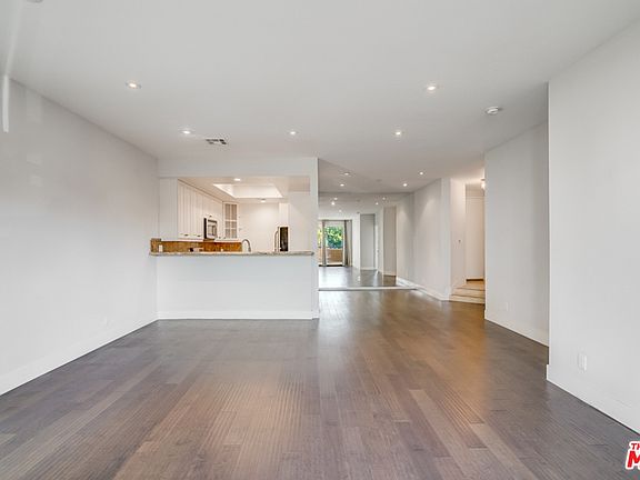 3rd image of 1808 Manning Ave APT 102