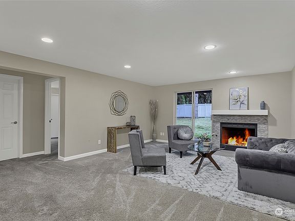 2nd image of 170 NW Newport Way #D-29