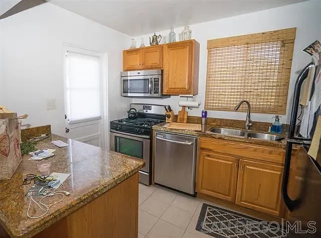 1 bed, 1.0 bath, 600 sqft, $2,350 — Photo 3