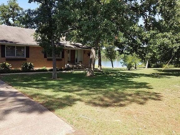 2nd image of 126 Tonkawa Dr