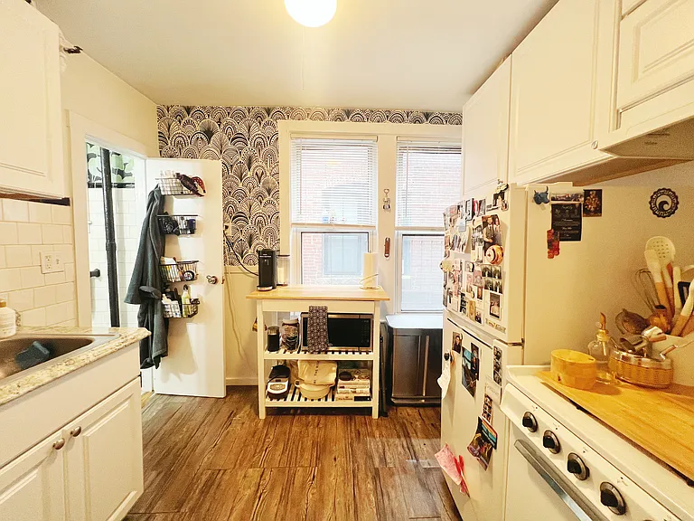 98 W Cedar St #4 — Photo 12