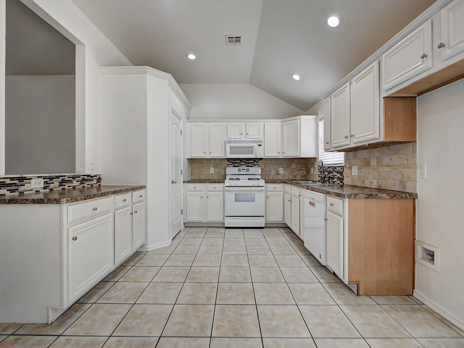 608 Cavecreek Street - 1 — Photo 4