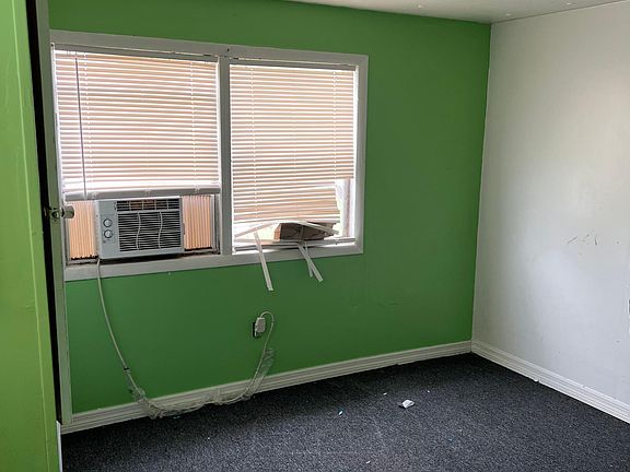 5th image of 22 Holly Dr #B
