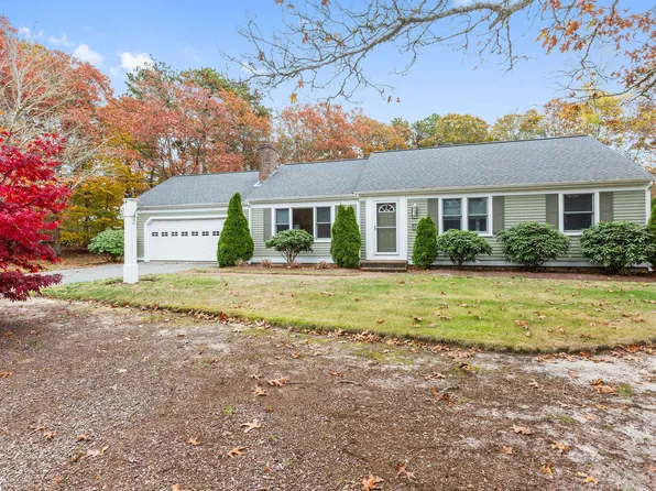 16 Standish Woods Circle, Harwich, MA 02645