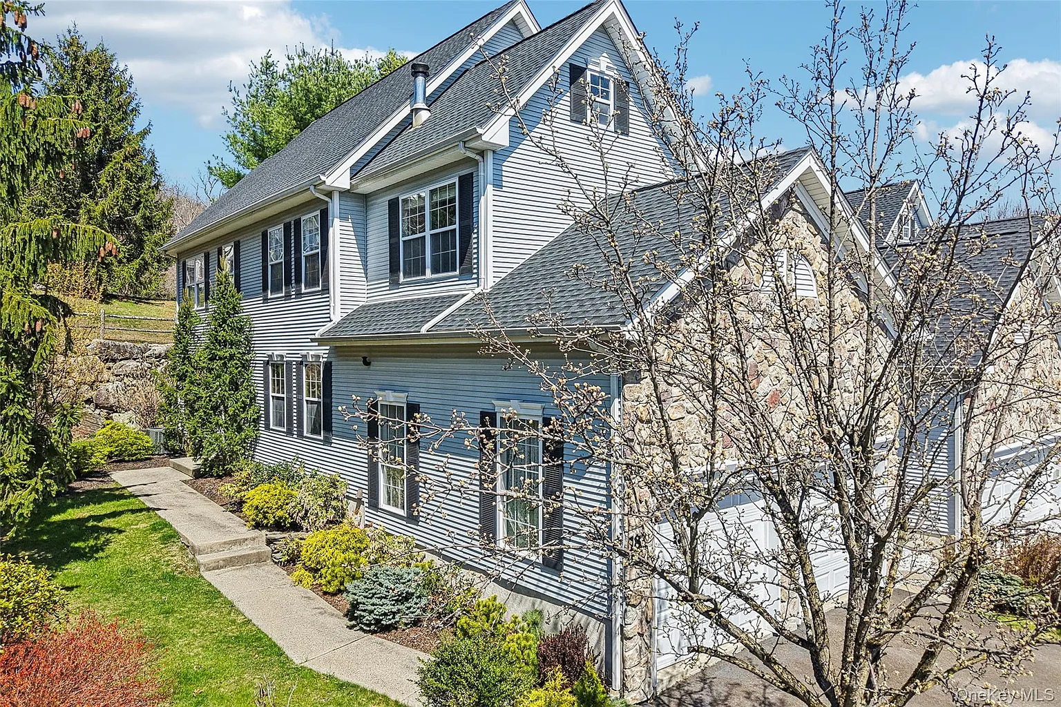 183 Woodlands Drive photo 1