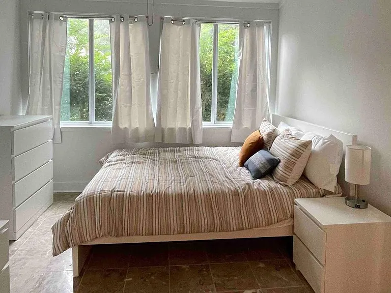 615 Executive Golf Villas #A — Photo 4