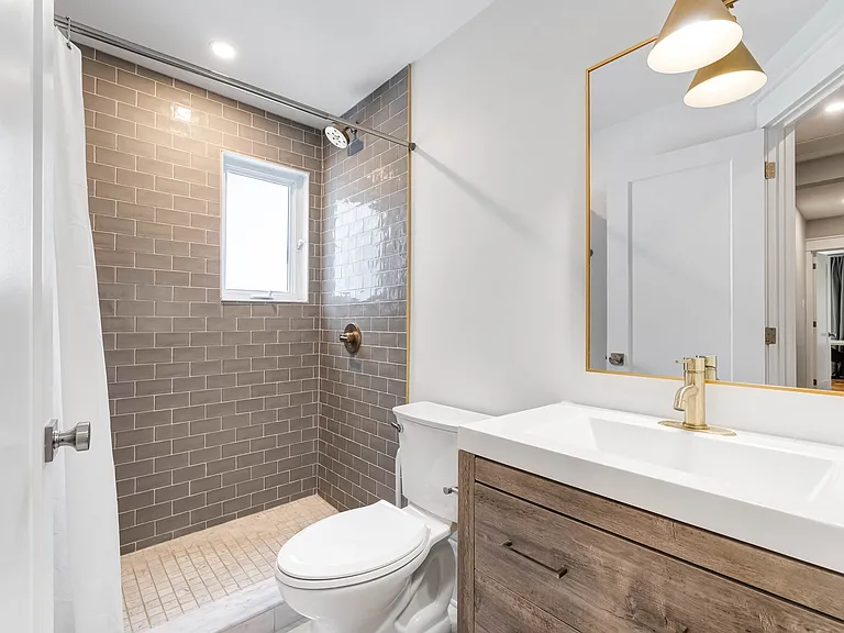 117 Hopewell Ave — Photo 9