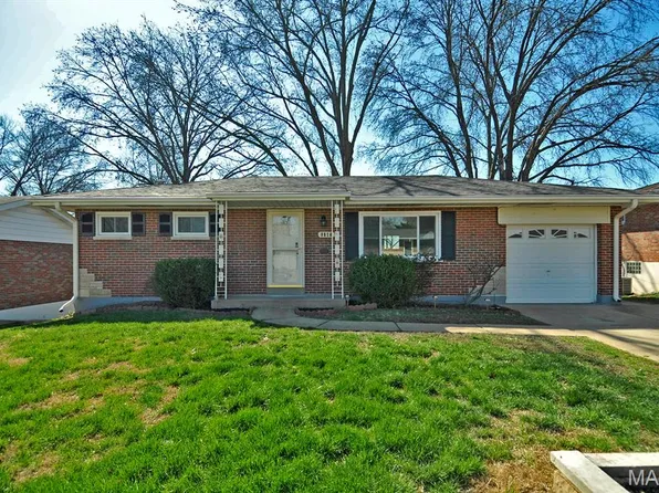 9816 Lakeford Ln, Saint Louis, MO 63123
