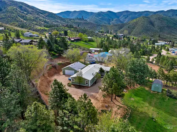 19 Edgemere Pl, Boise, ID 83716