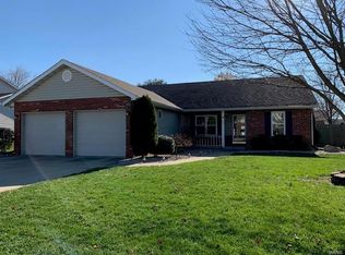 610 Baron Dr, Swansea, IL