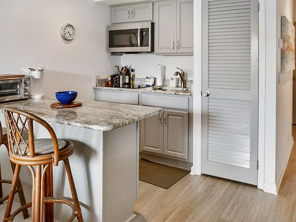 5th image of 1255 Ponce Island Dr APT 710