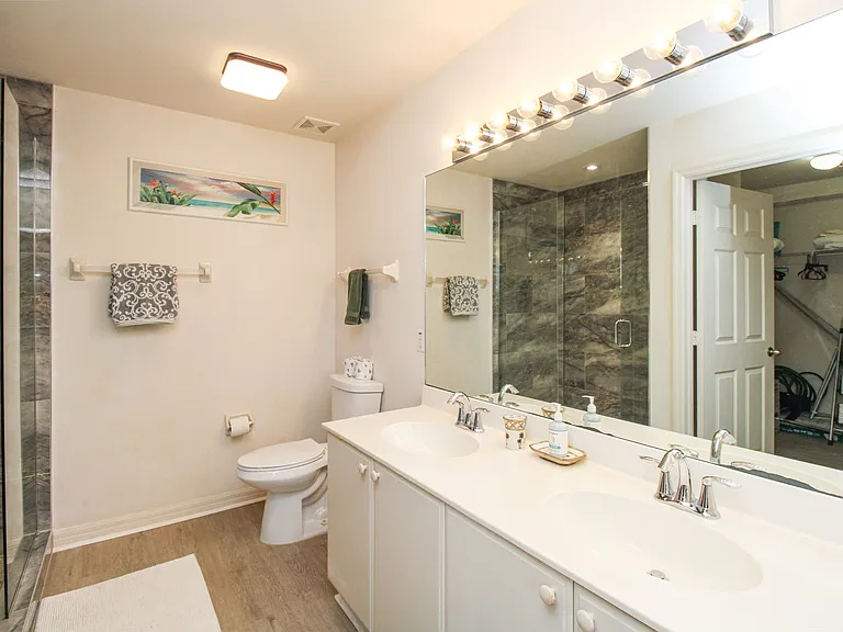 519 Roma Ct #3206 — Photo 35