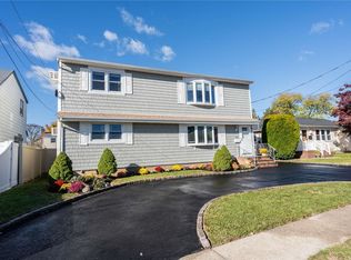 145 S 7th St, Bethpage, NY 11714