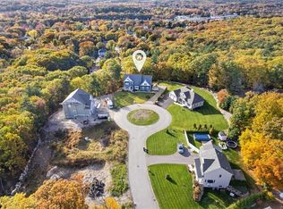 5 Lacey Ct, Smithfield, RI 02917
