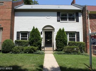 5940 Seabright Rd, Springfield, VA 22152