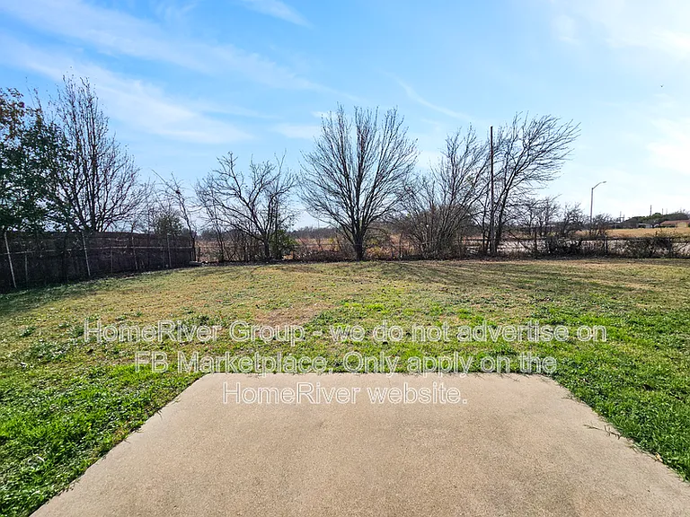 7453 Darien St — Photo 22