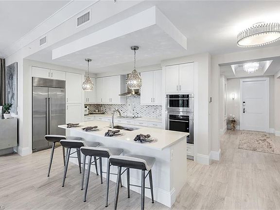 5th image of 1135 3rd AVE S #209