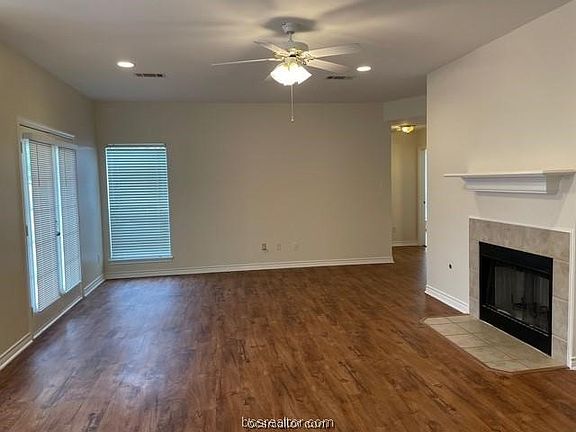 5th image of 205 Landsburg Ct