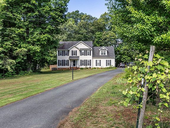 2nd image of 46 Rock Creek Ln