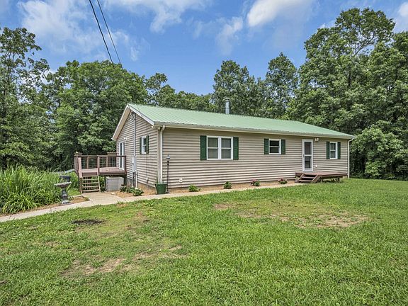 3rd image of 9813 Pinewood Lake Dr