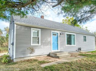 2061 E Grand Blanc Rd, Grand Blanc, MI 48439