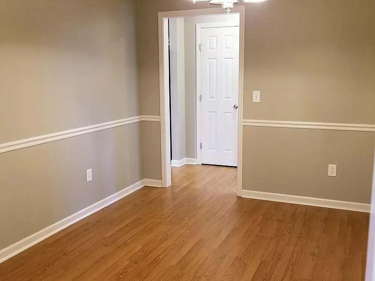 111 Nathan Dr — Photo 36