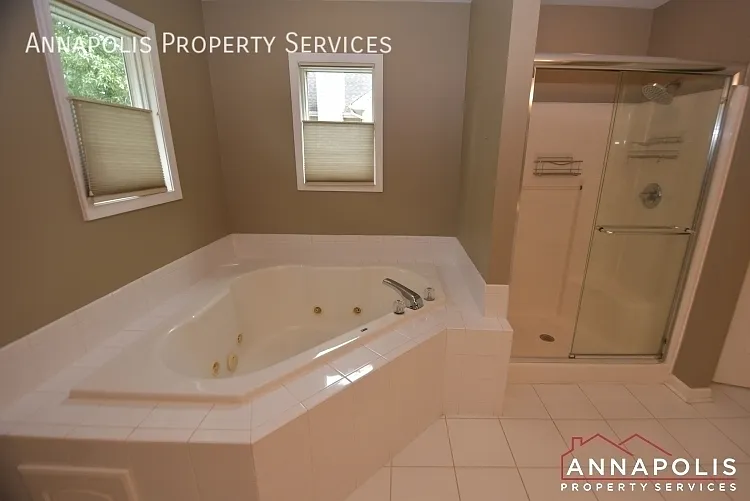 602 Victoria Dr — Photo 18