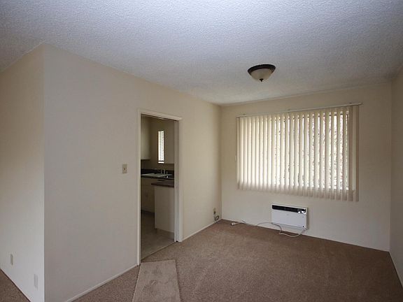 5th image of 245 W Colorado Blvd APT 13B