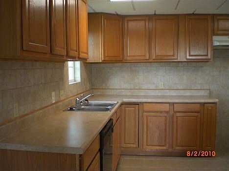 4th image of 1595 N 434th