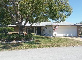 10800 Los Santos Dr, Port Richey, FL 34668