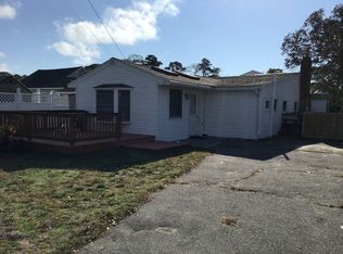 4 Columbia St, Wareham, MA 02571