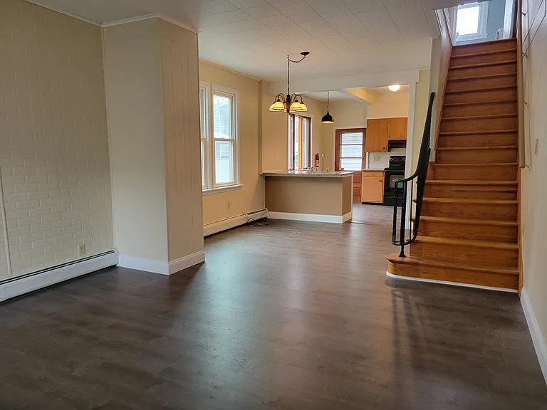 104 Springgarden St — Photo 1