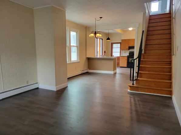 104 Springgarden St, Lansford, PA 18232