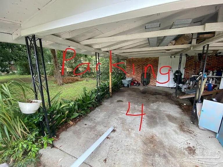814 W Gonzalez St — Photo 39