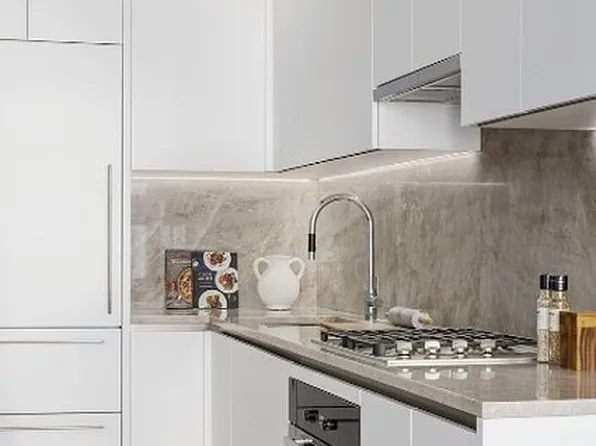 450 Washington St APT 603, New York, NY 10013