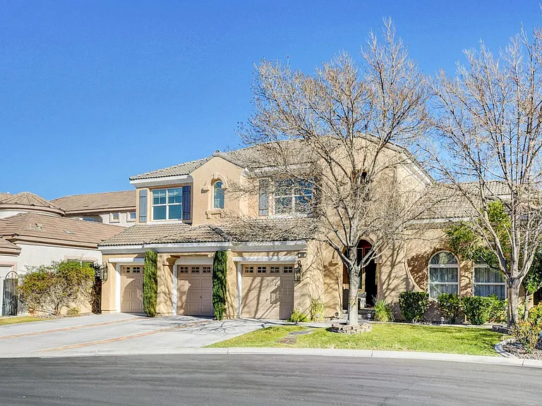 308 Round Stone Ct — Photo 75