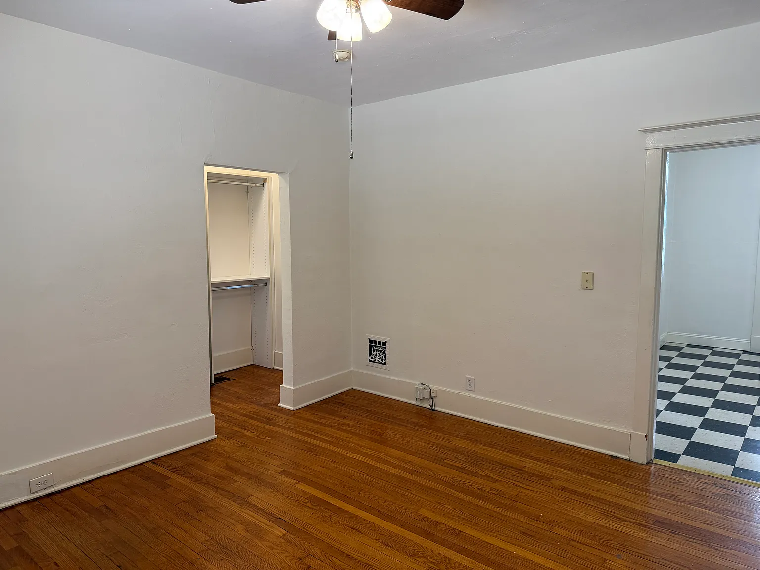 1 bed, 750 sqft, $995 — Photo 3