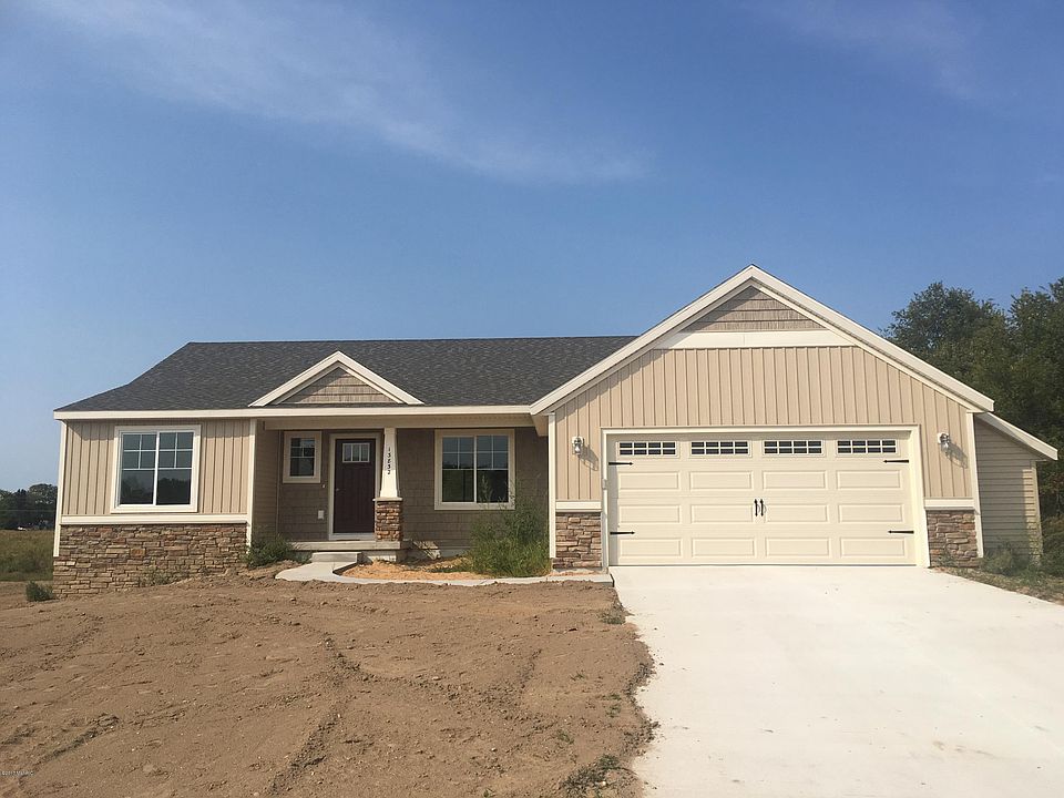 1st image of 29 Browning Dr