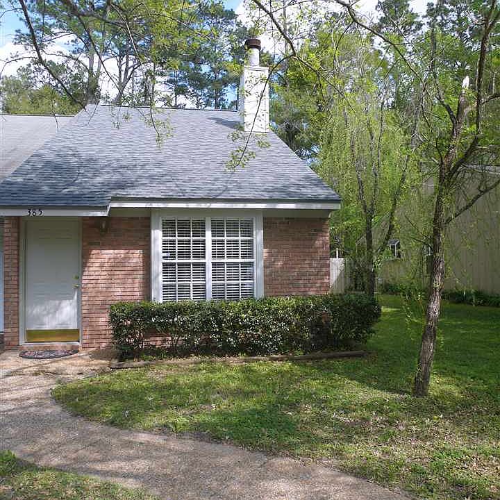 1st image of 385 Richview Park Cir E