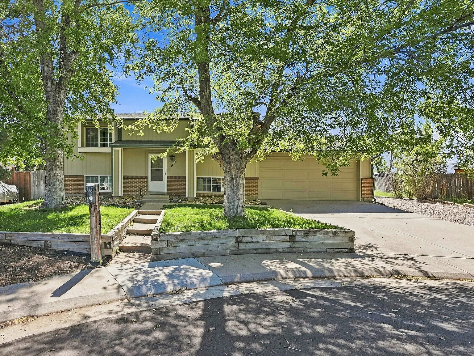 3 bed, 1536 sqft, $2,300 — Photo 3