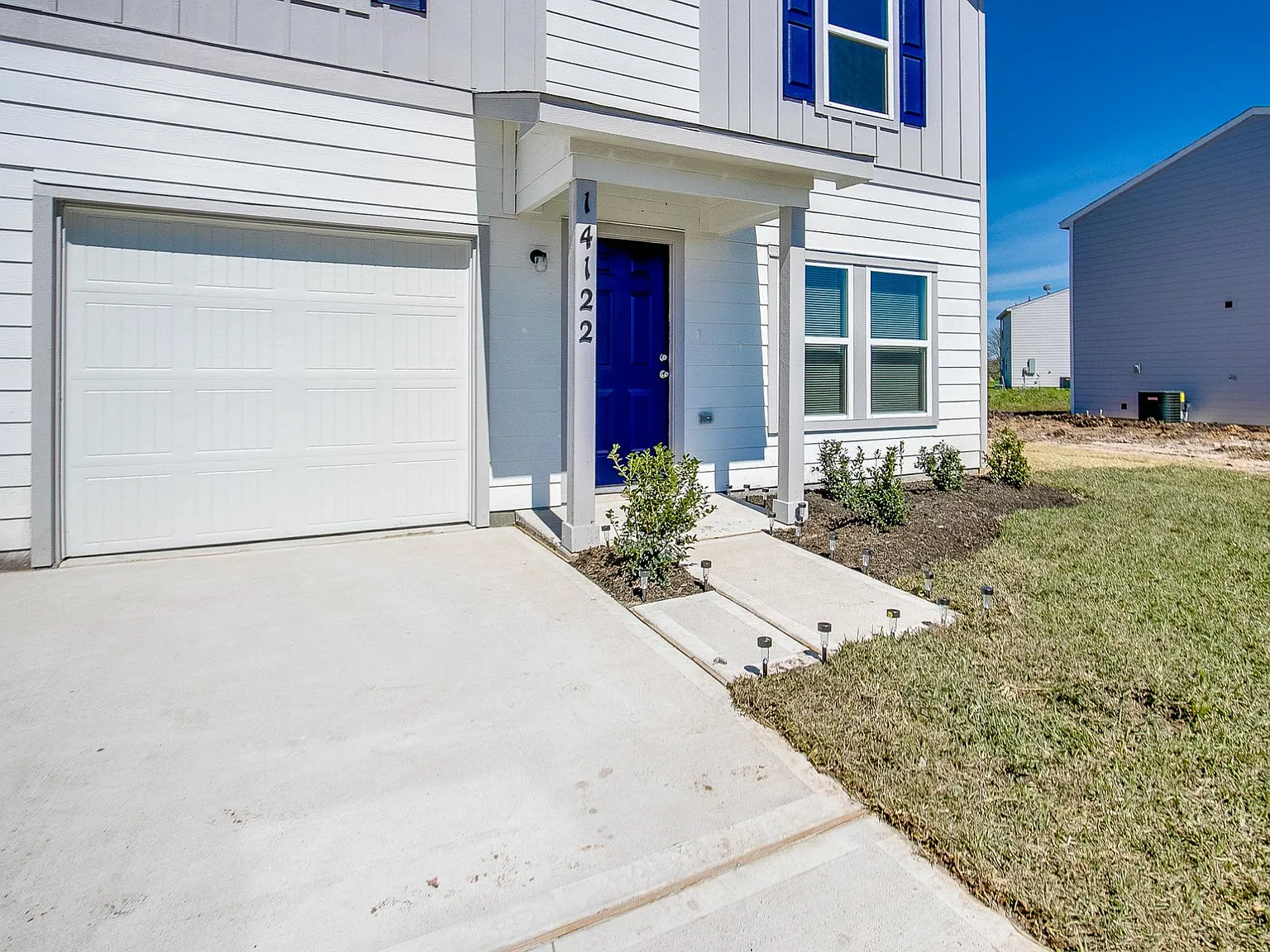 3 bed, 1400 sqft, $1,650 — Photo 2
