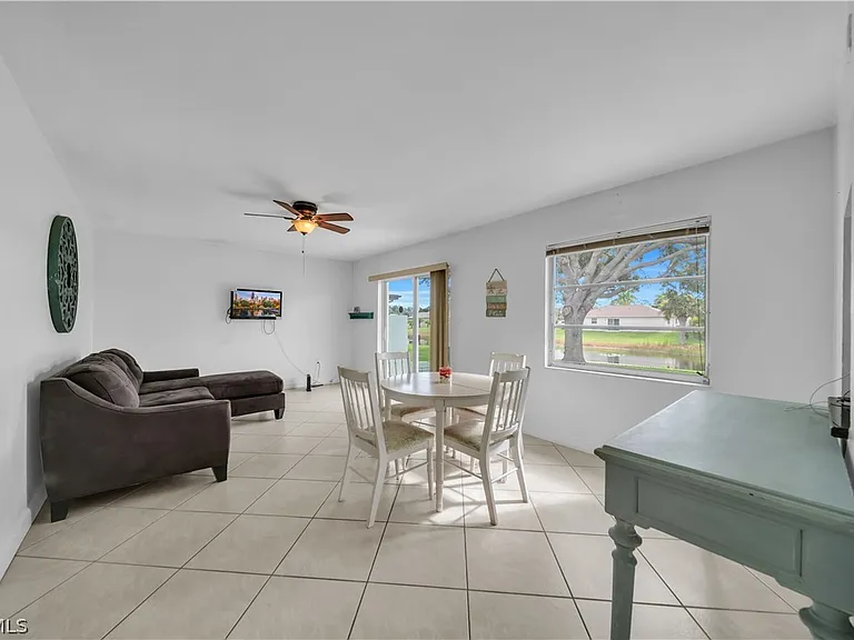 730 Joel Blvd — Photo 8