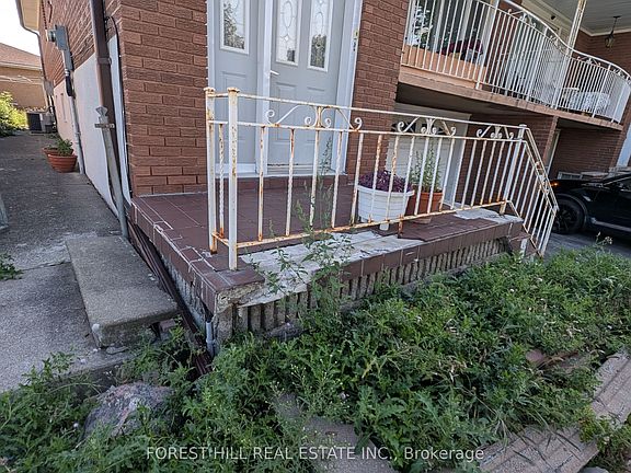3rd image of 99 Gosford Blvd