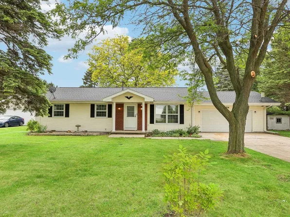 1516 S Hickory St, Fond Du Lac, WI 54937