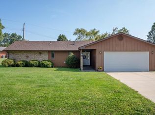 39 Cedar Dr, Fairview Heights, IL