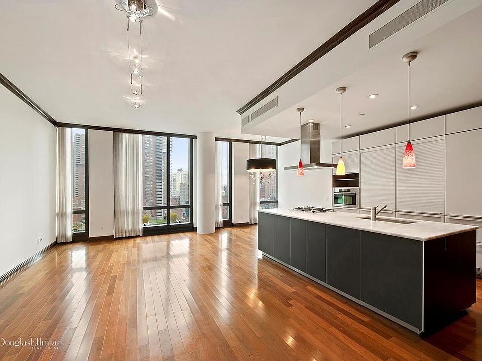 1st image of 101 Warren Street 1130 #1130