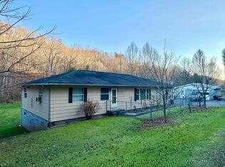 475 Sunnyside Rd, West Union, WV 26456